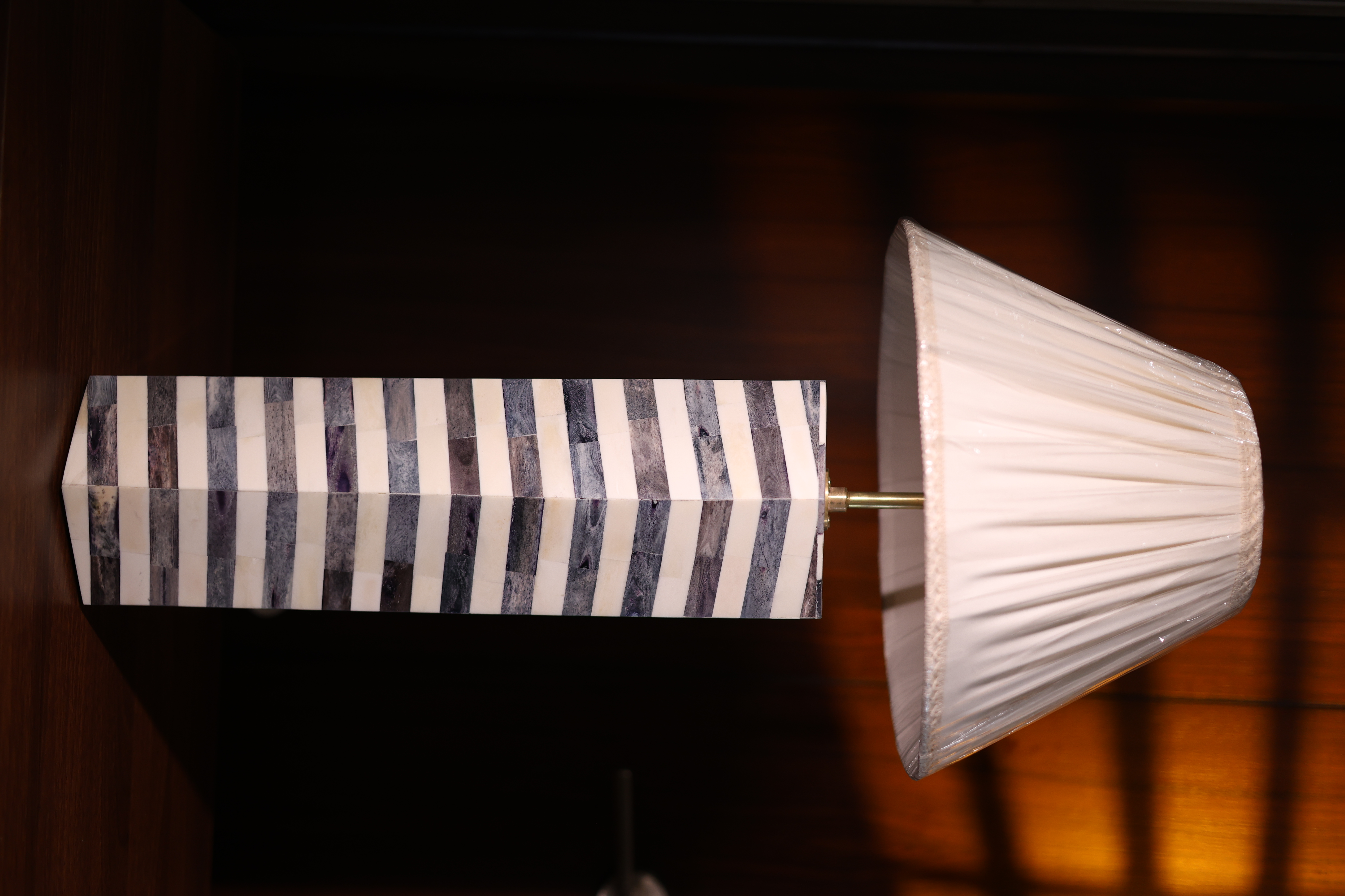 Zen Stripe Table lamp Gray White